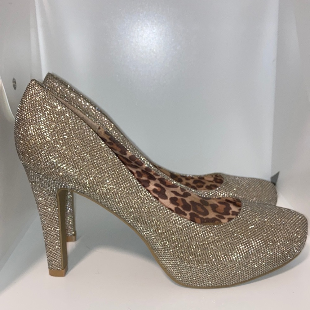 G BY GUESS LIZIA Heels Women’s 9.5M Glitter